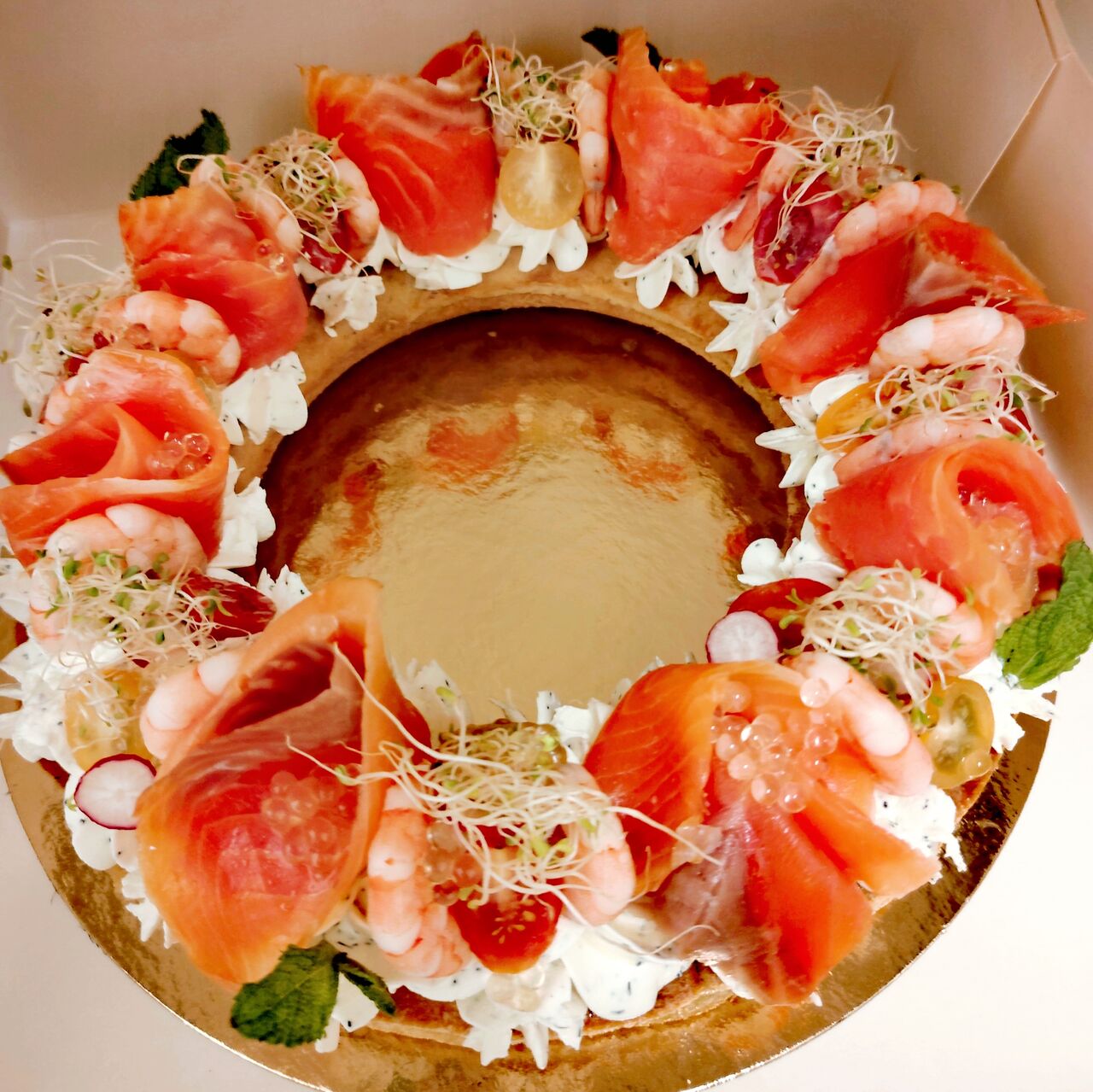 Couronne apéritive saumon fumé et crevettes 