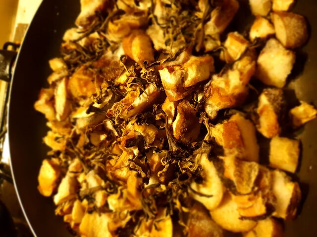 Et on se lance dans les nems aux cèpes trompette de la mort