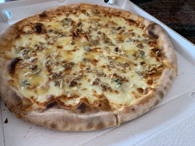 Pizza zola noci e mele