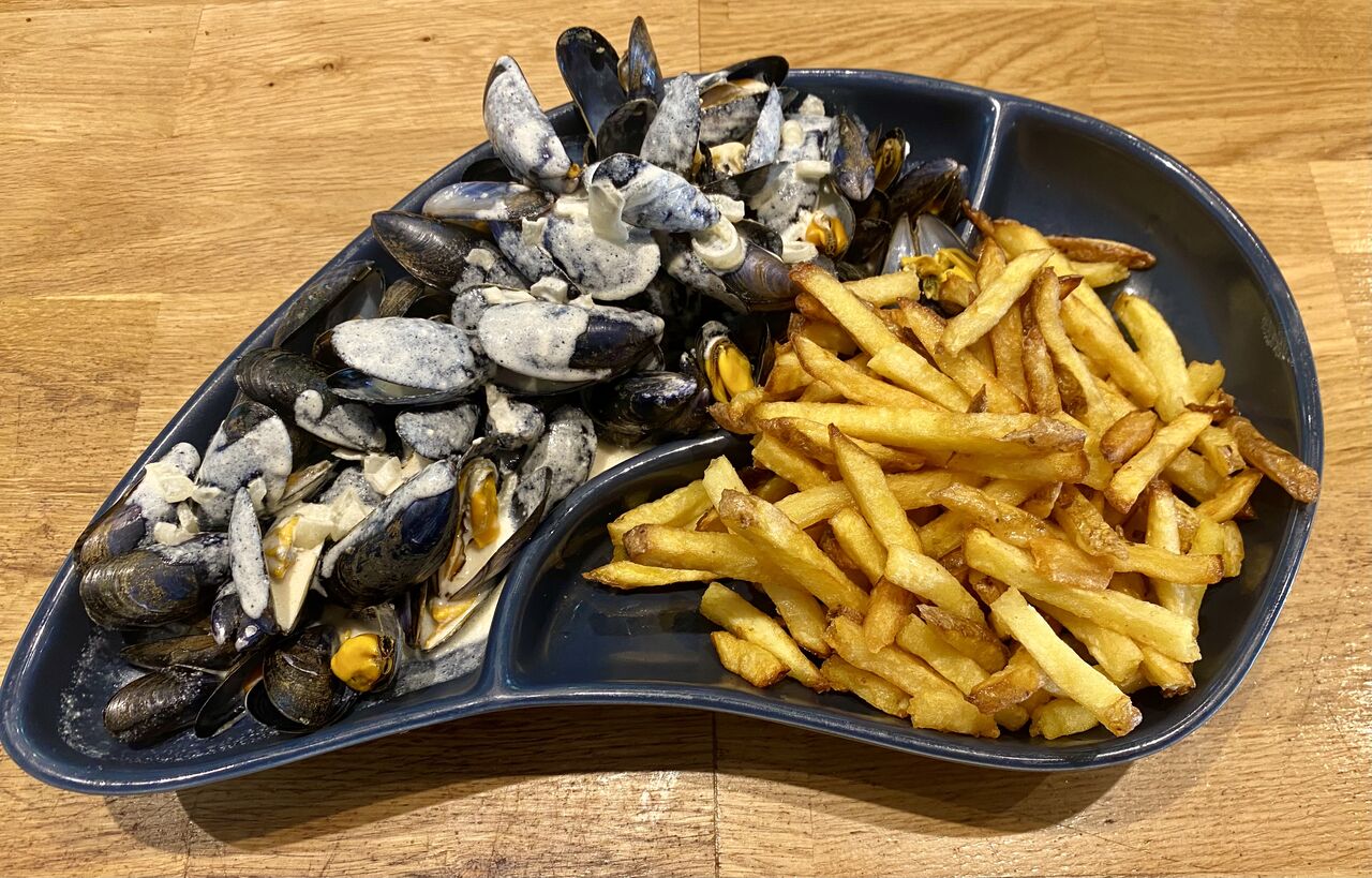 Moules sauce pineau 
