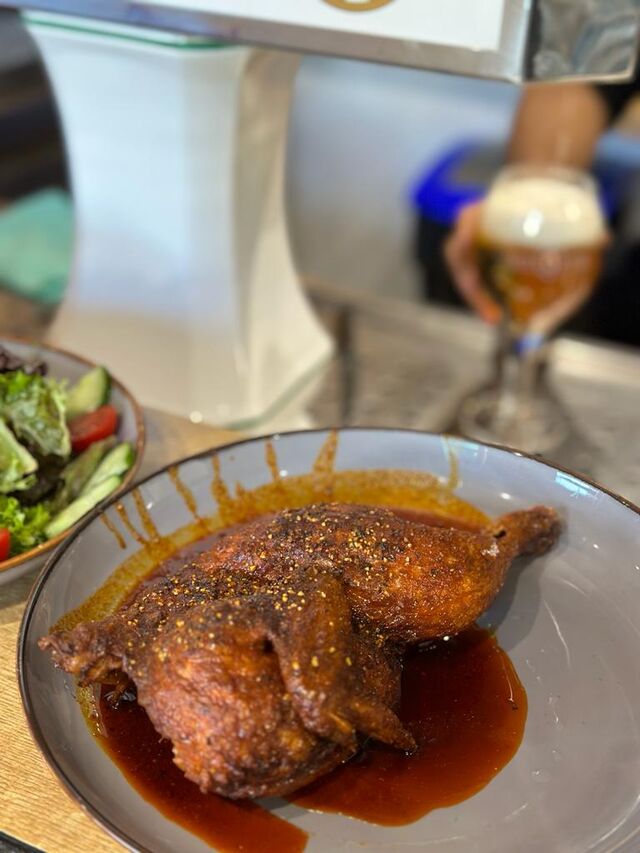 Unser knuspriges Hühnchen