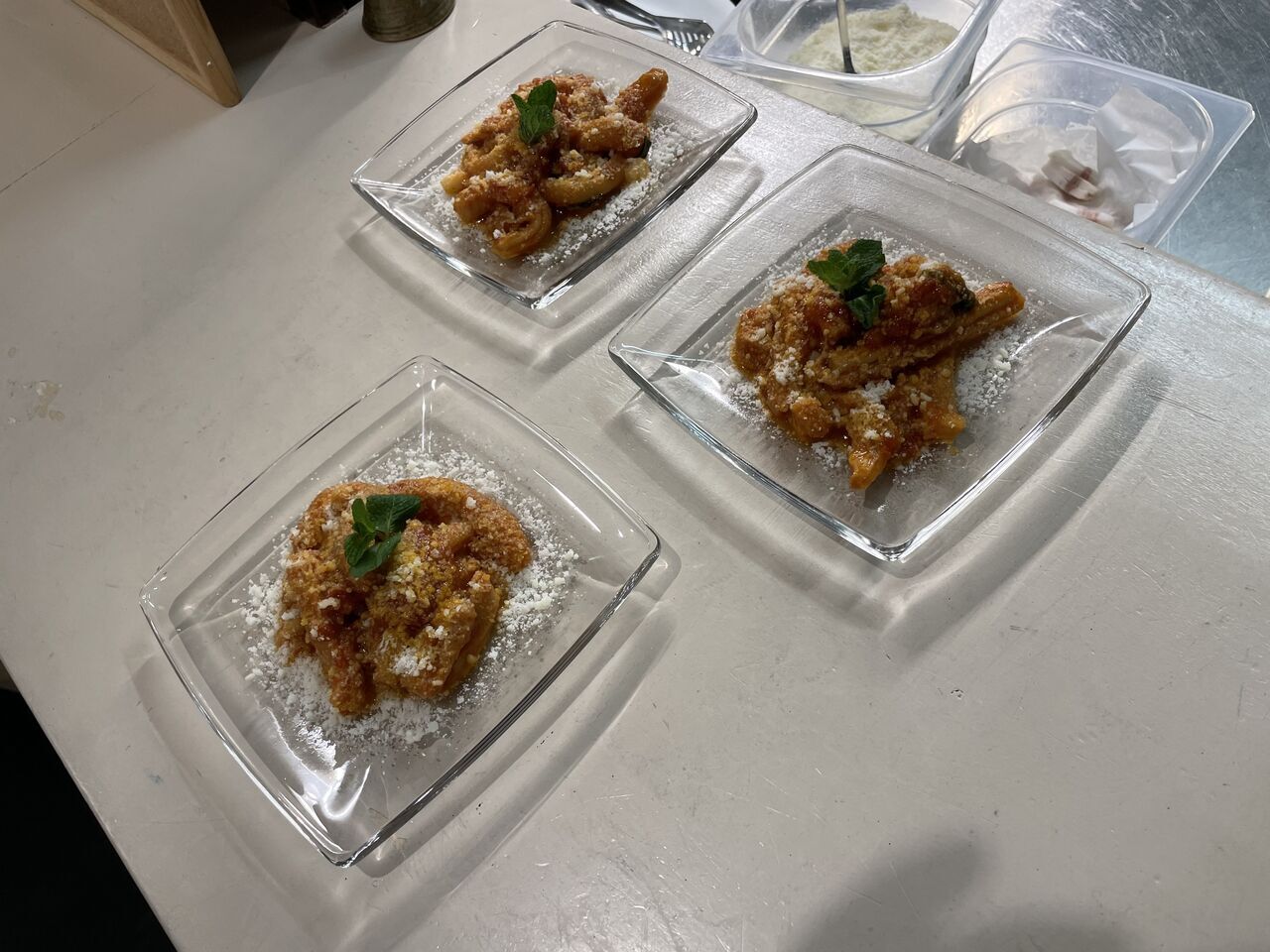 Aperitivo con trippa alla romana