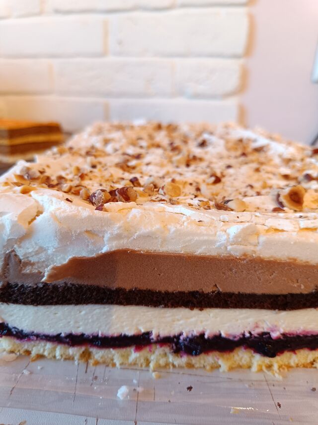 Pralinka z orzechem laskowym 