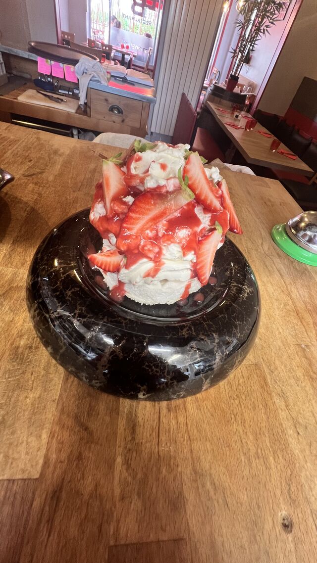 La pavlova au fraises de chez patrick sèche 