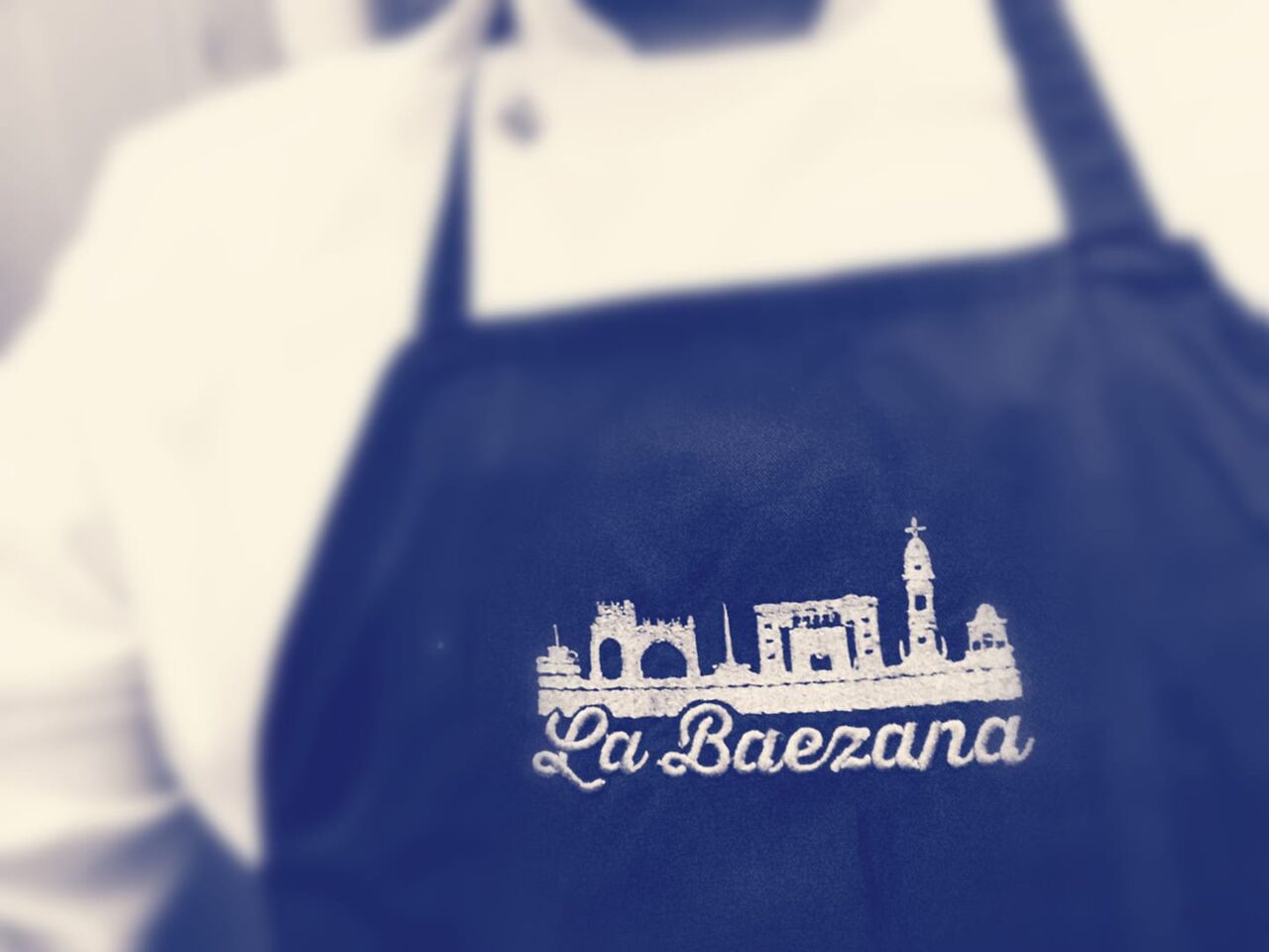 Nuestro equipo esta preparado para atender cualquiera de tus necesidades, siempre con el trato familiar que nos caracteriza.