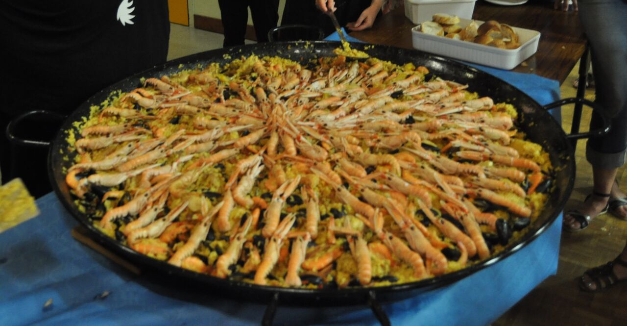 Paella maison a partir de 25 personnes ,cuisinée chez vous ou sur le lieu de votre choix