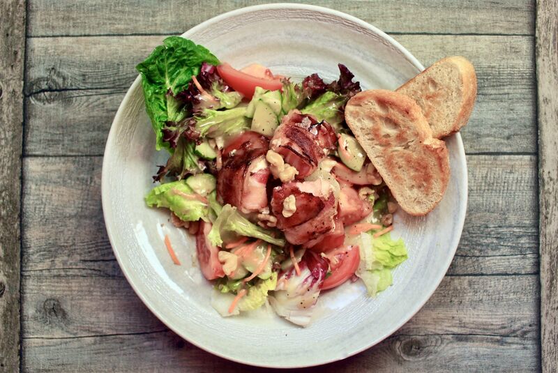 Goat Cheese Bacon Salad - with Goat Cheese wrapped in Bacon. Optional also as vegetarian option.