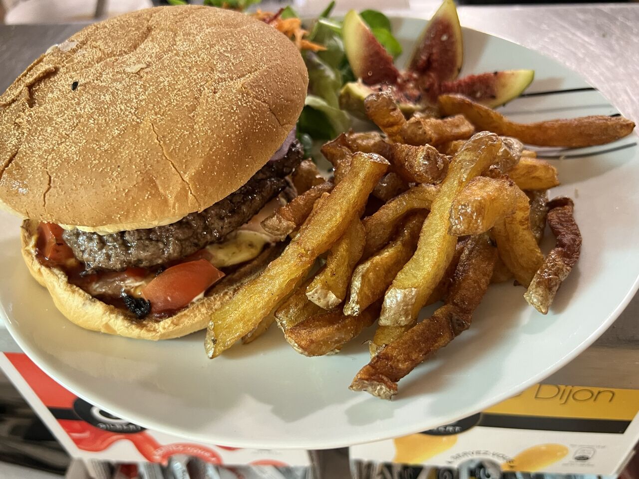 Burger du Boucher et ses frites maison 