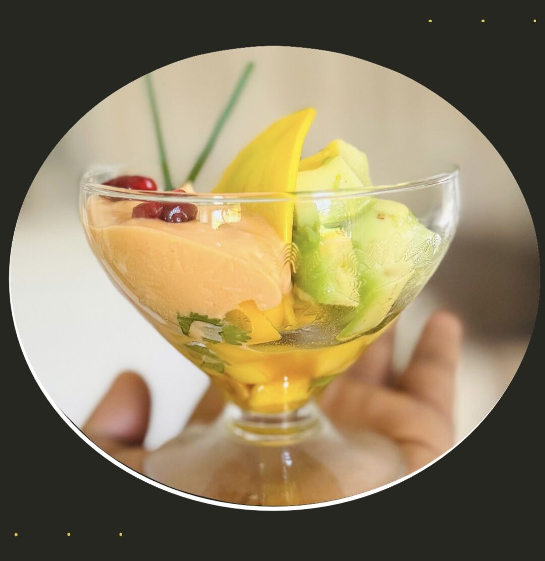 Verrine Avocat, mangue verte, pickle et sauce Cocktail 
