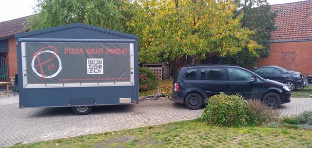 Ja, er darf den Foodtrailer ziehen...