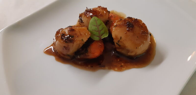 Noix de Saint Jacques, sauce du Chef