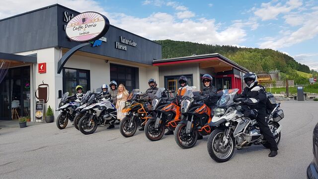 Besuch der befreundeten Biker