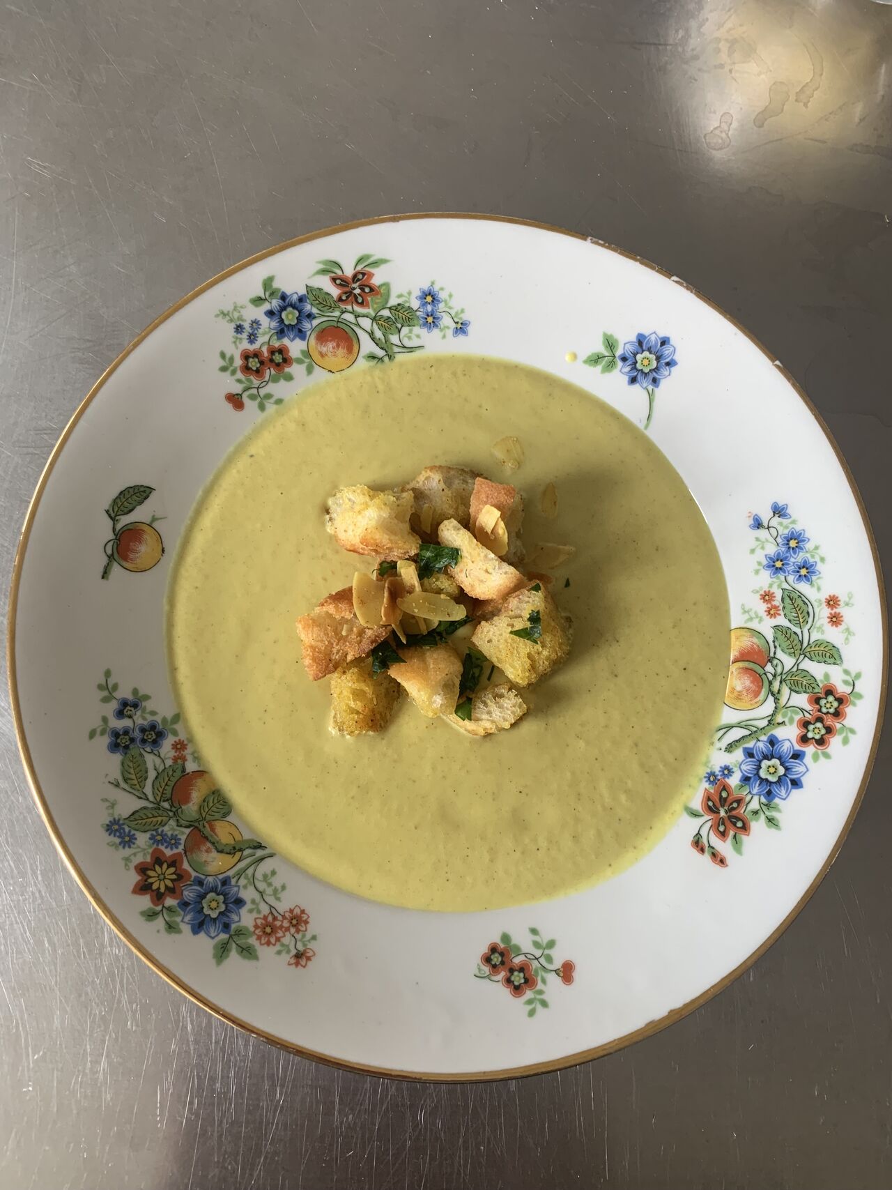 Soupe Chou-fleur au Curry 