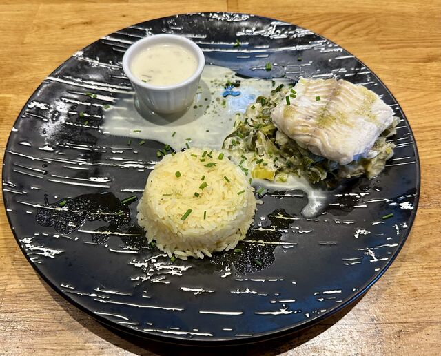 Pavé de lieu, crème de ciboulette 