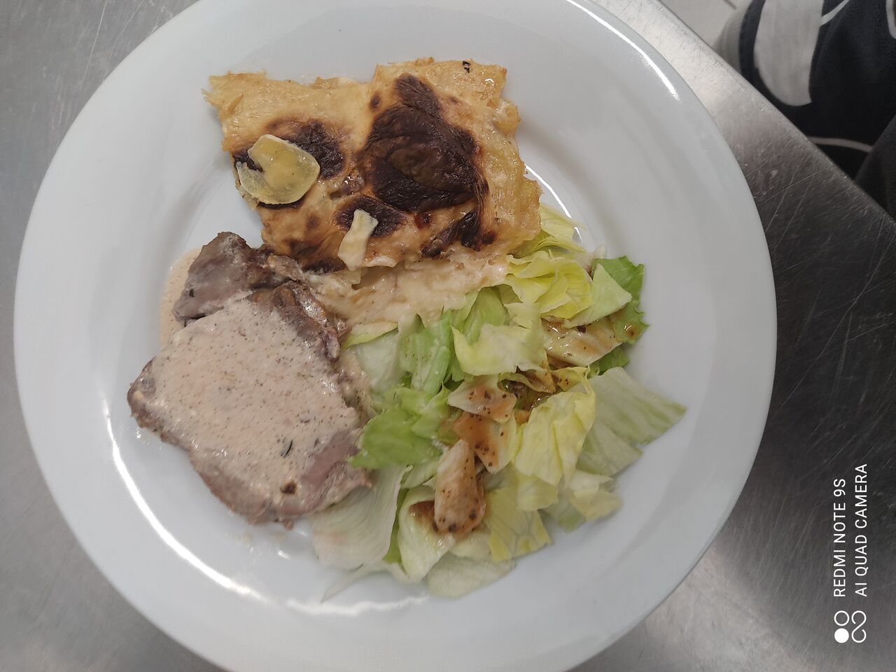  mardi 08 juin 2021
Rôti de veau
Gratin dauphinois salade verte