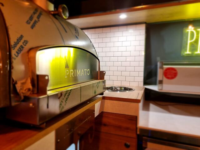 Four à pizza à pellets