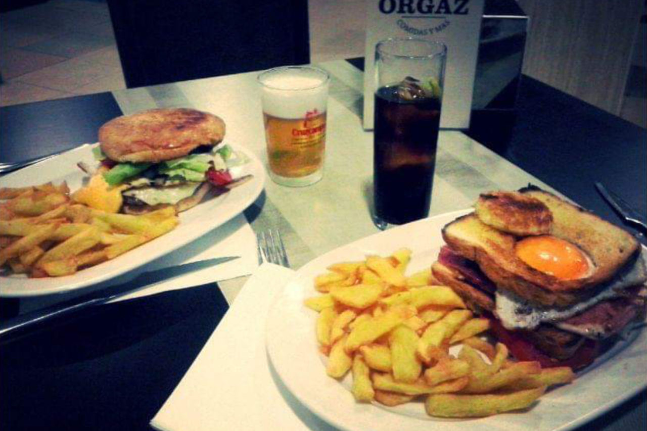 Hamburguesas y sandwich