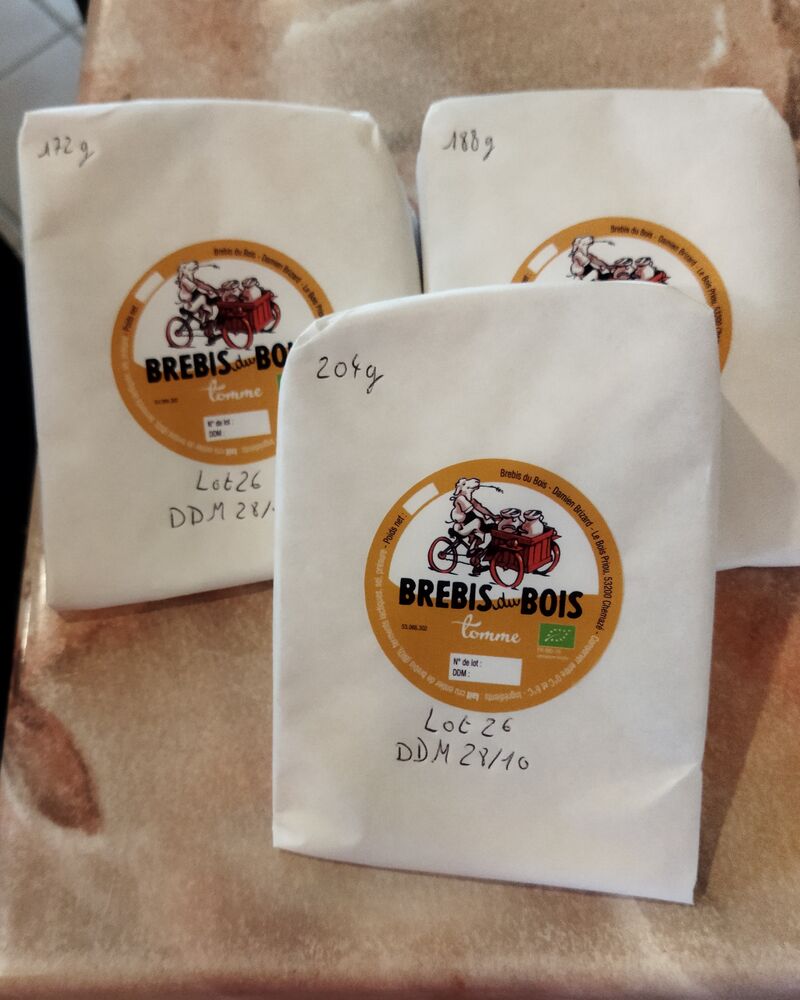 fromage de chemazé à l'épicerie