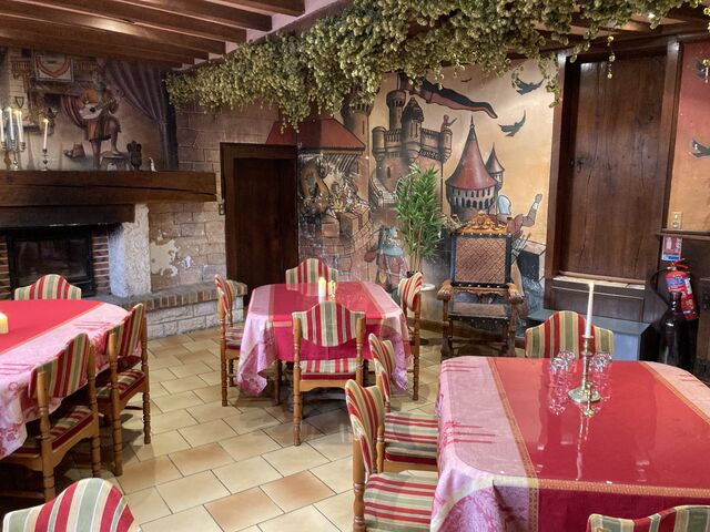 La Salle des Chevaliers – Nouveau décor, esprit d’époque