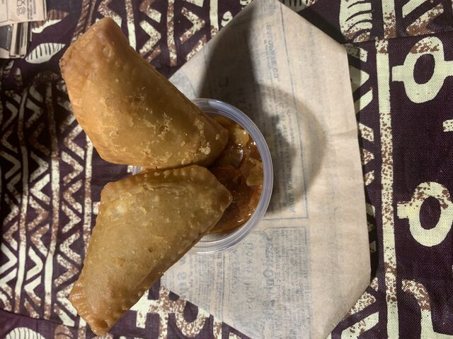 PASTELS AU THON AVEC LA SAUCE