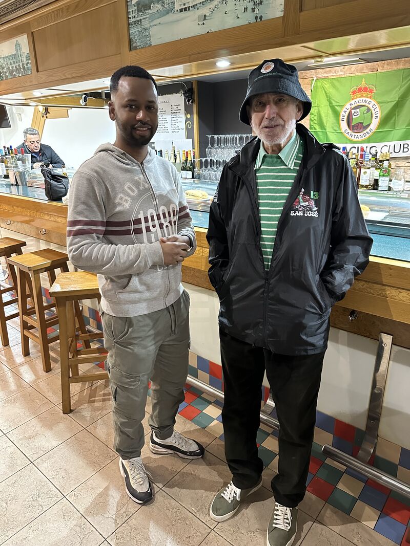 El socio número 1 de Racing de Santander nos visitó para aprovechar a ver el partido de Racing de ferrol va Racing de Santander 