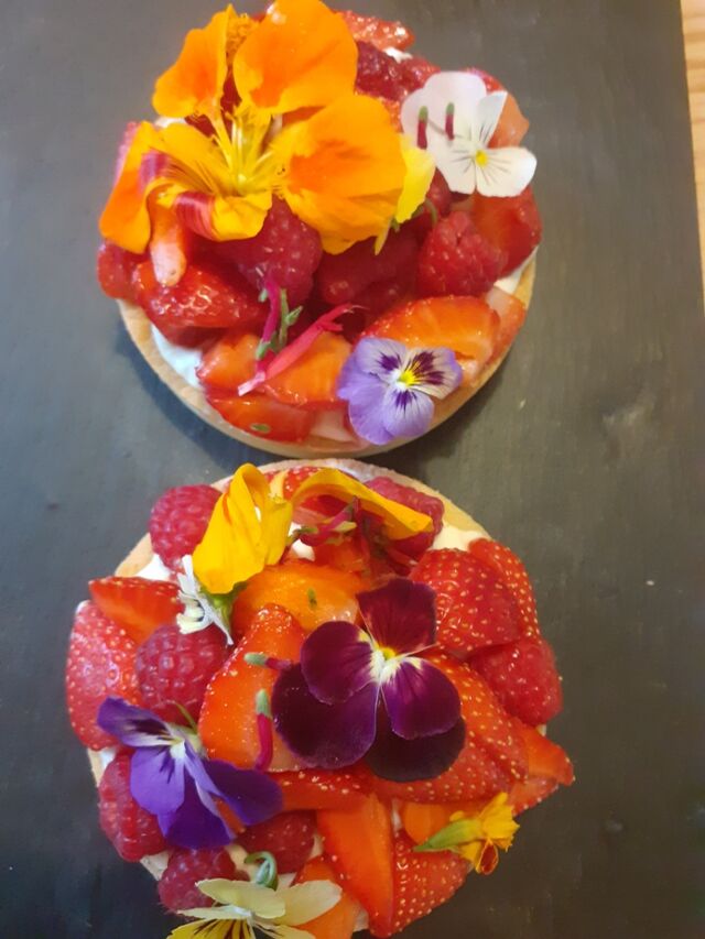 Tartelette fraise framboise fleurs
4€