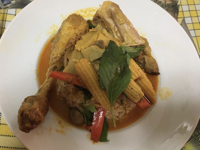 Riz Poulet au curry noix de coco Thaï 9€/portion 