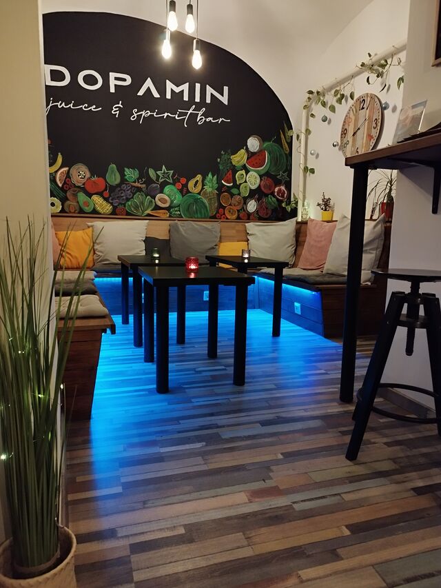 Esti hangulatfényben a Dopamin