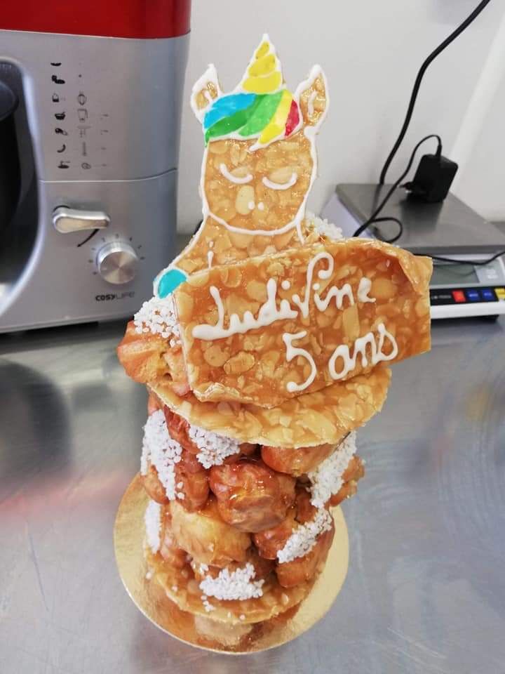 Mini pièce montée thème licorne