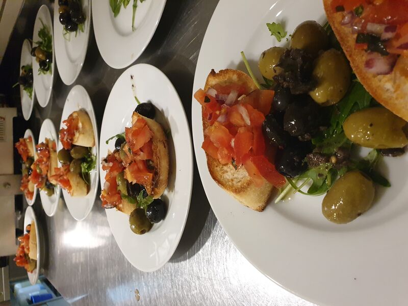 Bruschette con olive