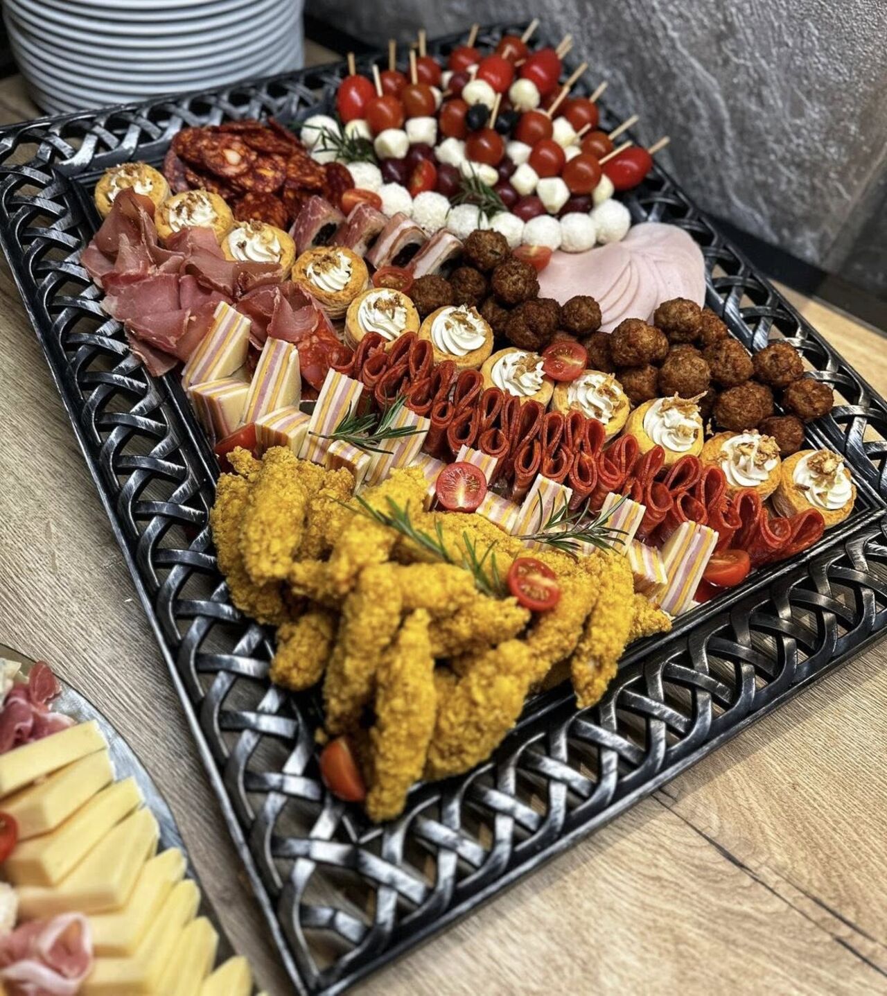Bineinteles: Platouri!♨️🍹 🔥🌿🤝👇