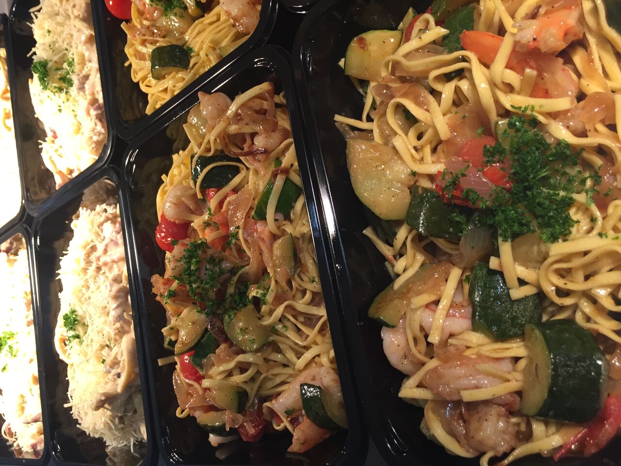 Plats traiteur à emporter spaghetti du chef scampis 