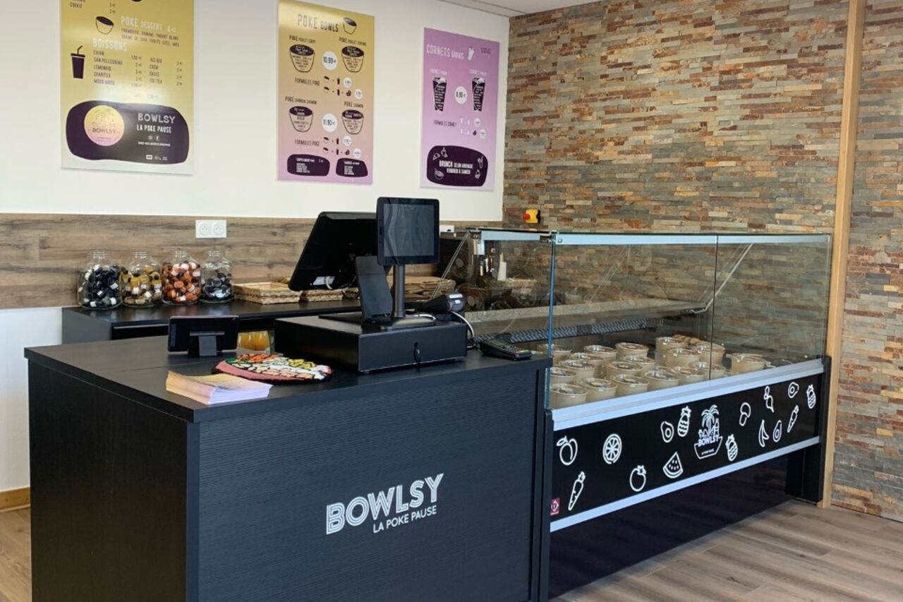 Bowlsy La Poke Pause