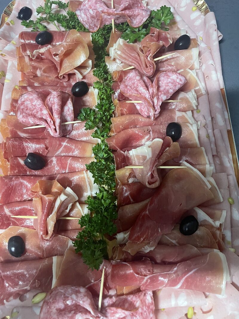 PLATEAU CHARCUTERIE