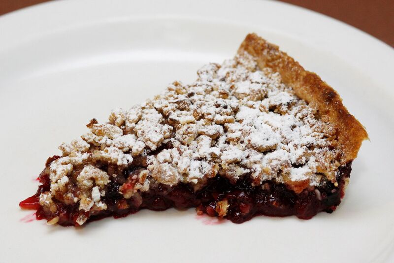 TARTE CRUMBLE DE FRUTOS DO BOSQUE 