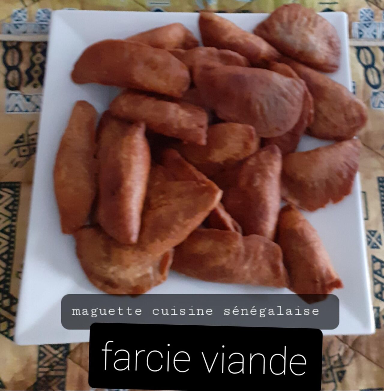 Fataya au thon où à la viande hachée.