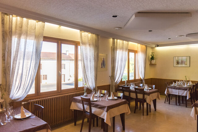 Une des salles du restaurant