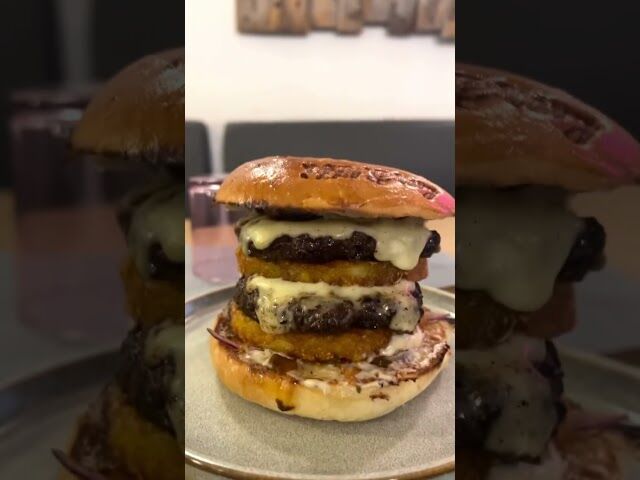 Tower burger Raclette-poivre