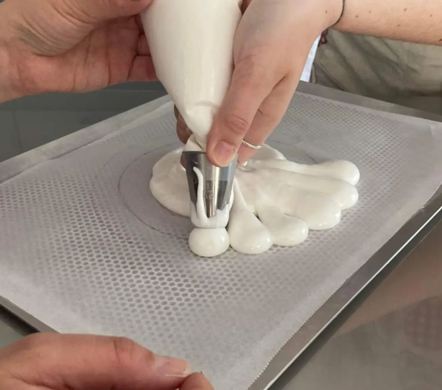 Les Ateliers : chez vous !