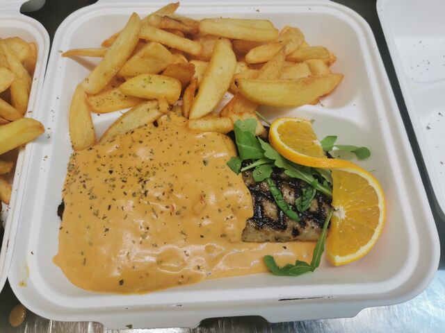 Bifteki gemisto me Feta (zu mitnehmen) 