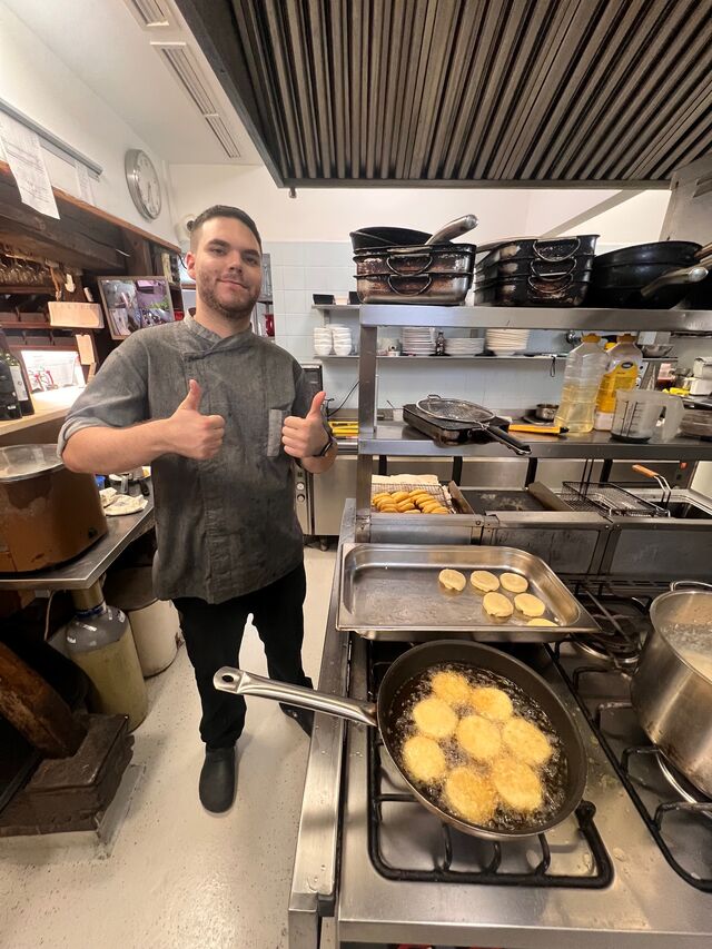 Az első dödölléje a gyereknek