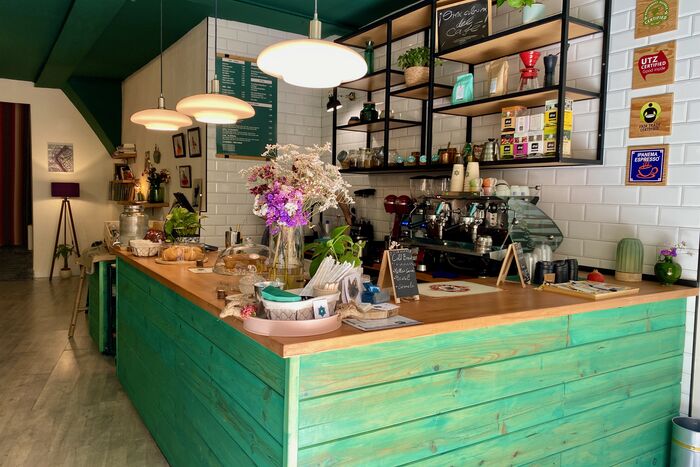 SykΩ juice & coffee bar - Sevilla | Greek cuisine near me | Book now