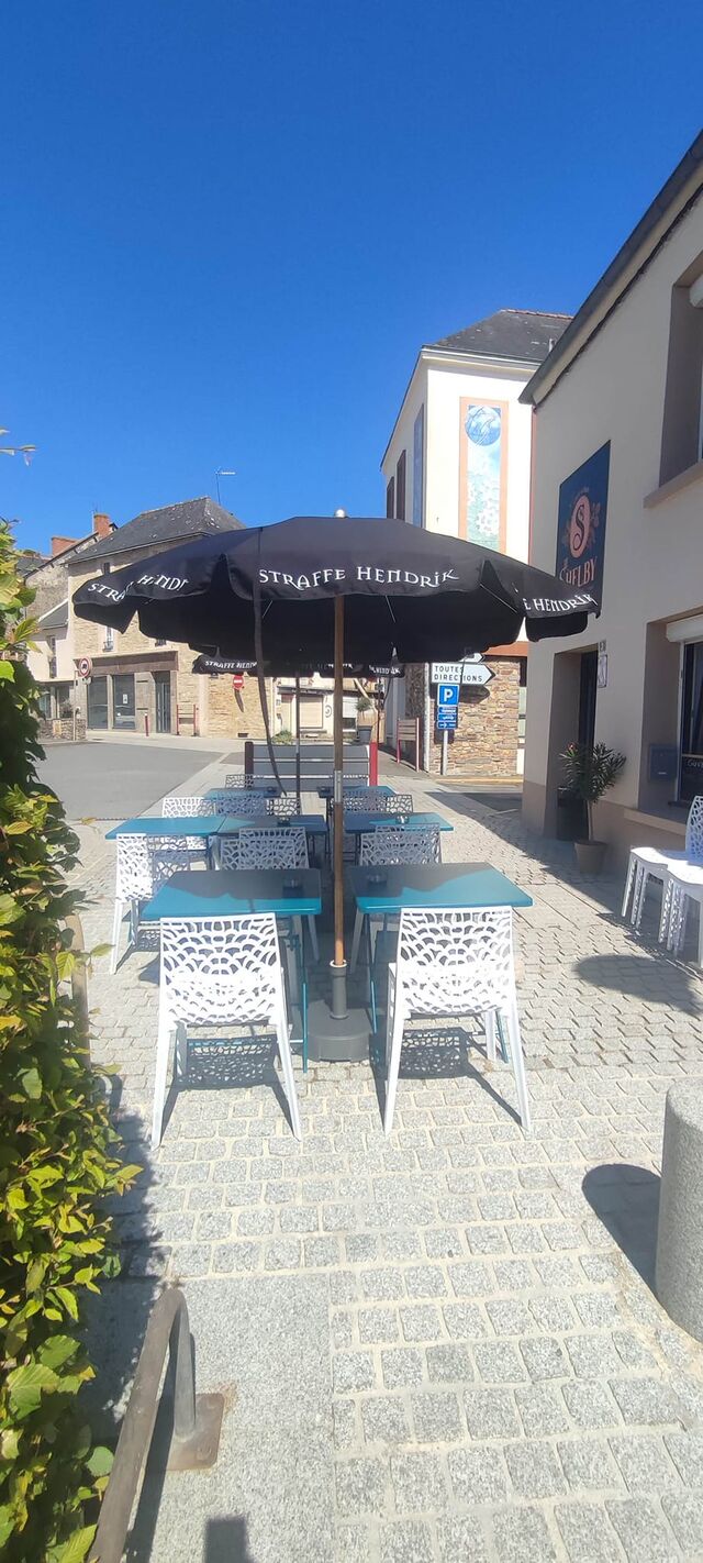 Le Shelby, 3 Place de l'Eglise, 35390 Grand Fougeray