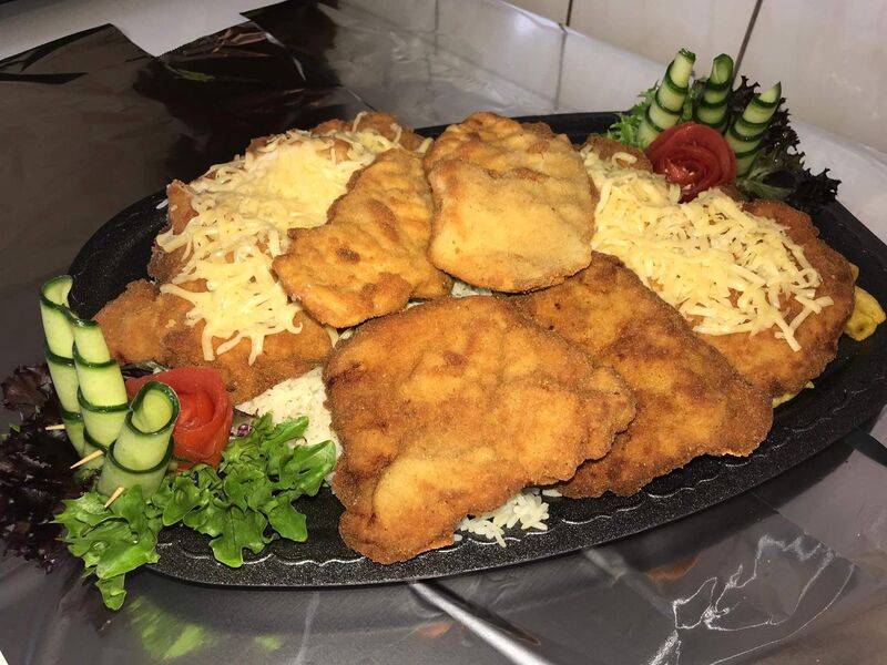 4 személyes húsos tál, bármilyen eseményre megfelelő választás lehet! 7150Ft