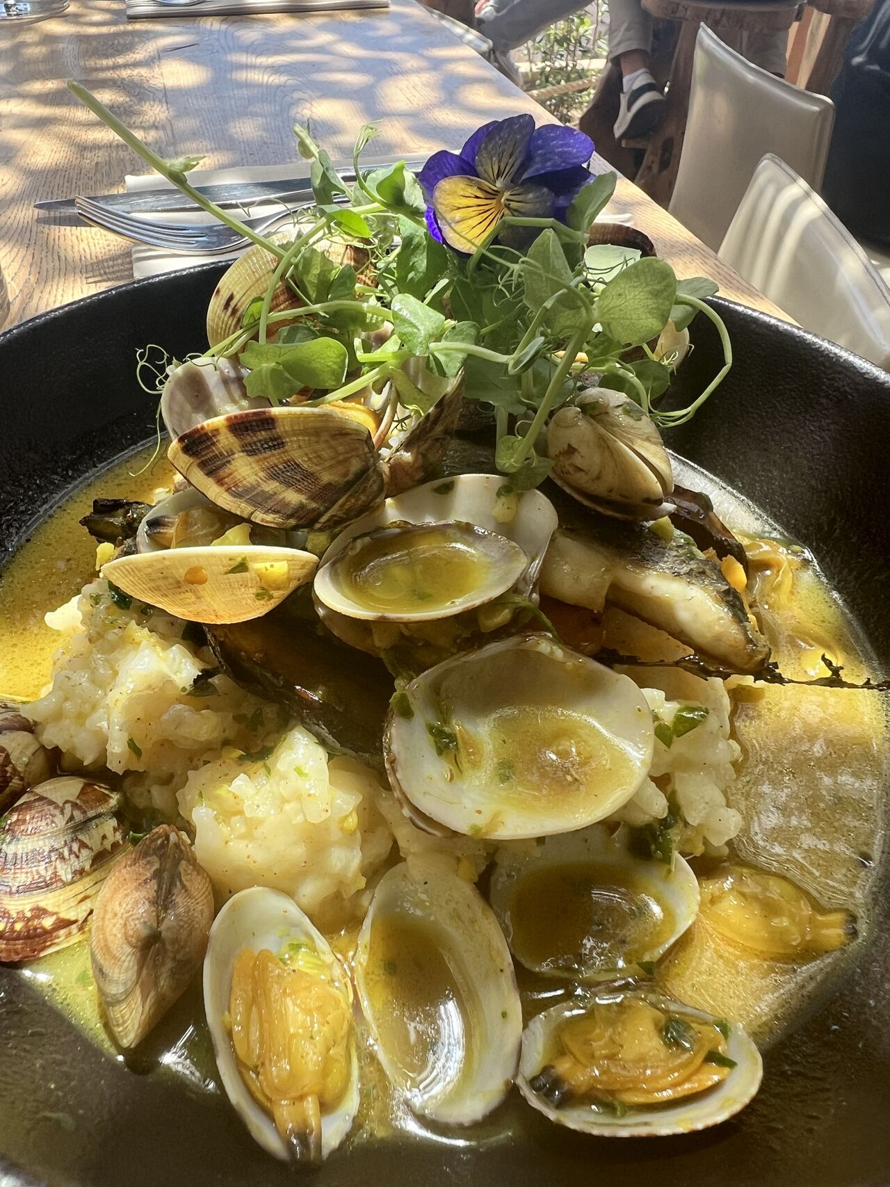 Filet de Daurade en nage de Palourdes