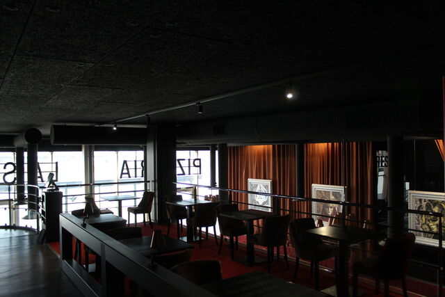 Avec une vue sur Seine