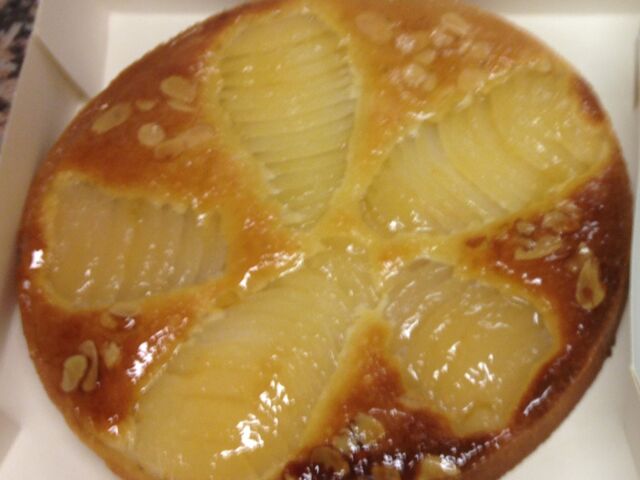 Tarte aux Poires Bourdaloue 6 personnes
24€
