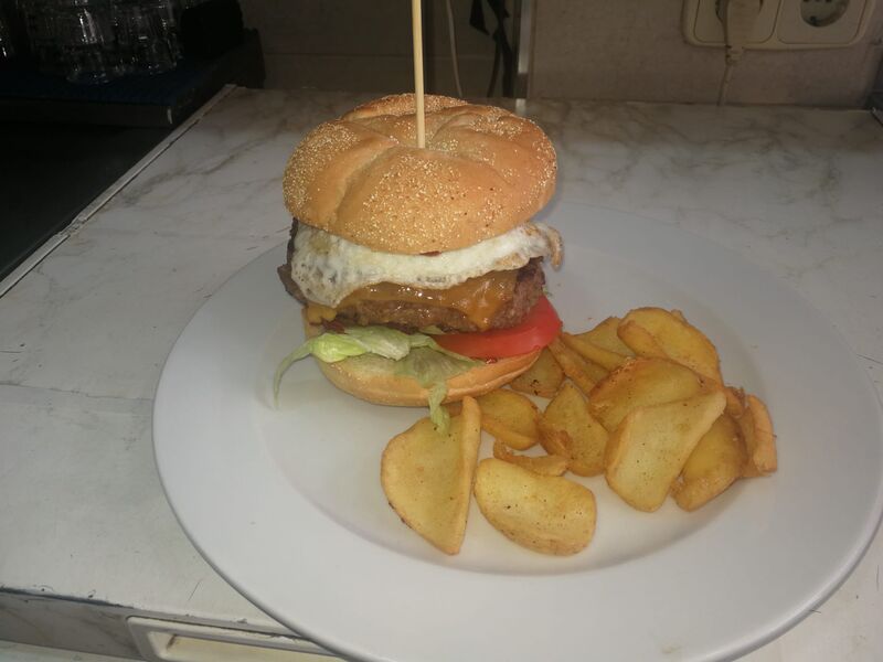 HAMBURGUESA BUEY Y VACA