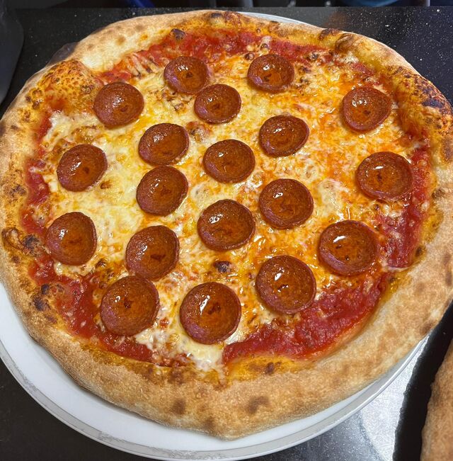 Pizza Peperoniwurst