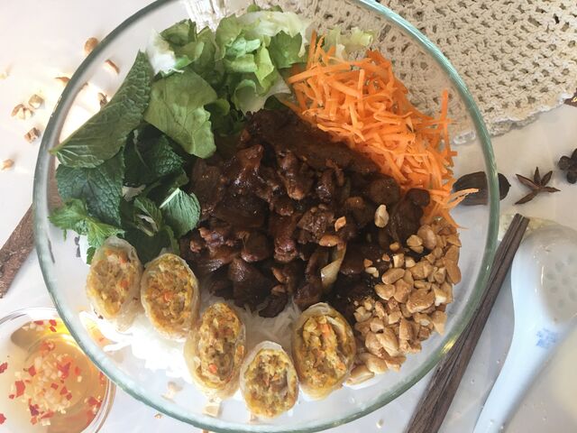 Bo Bun au boeuf/ poulet ou végétarien / 100% nems